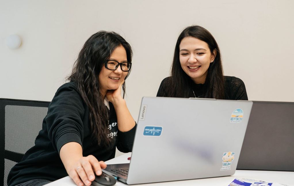 ەلىمىزدە 165 مىڭ پەداگوگ ChatGPT Edu جۇيەسىن قولدانادى