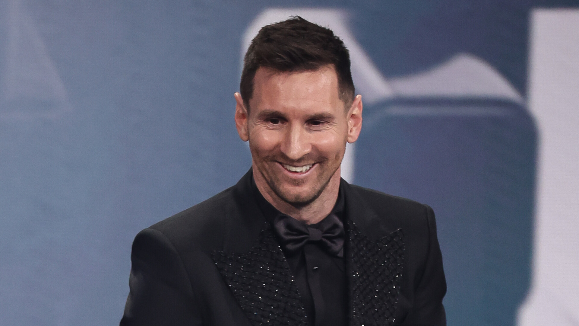 ليونەل مەسسي يسپانياداعى فۋتبول كلۋبىن ساتىپ الدى