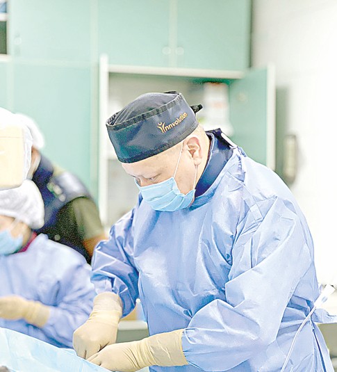 كەيۋاناعا كۇردەلى وپەراتسيا جاسادى