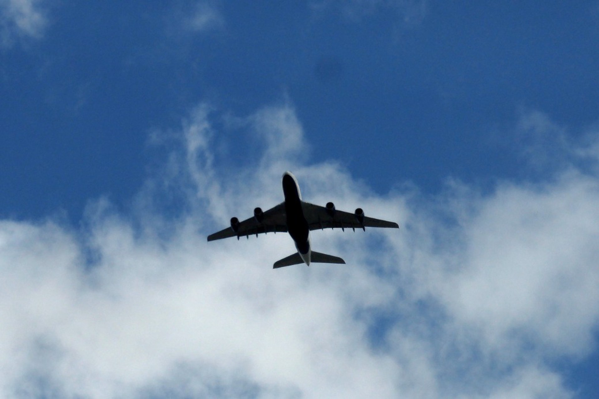 يران اۋە كەڭىستىگىن ءىشىنارا اشتى