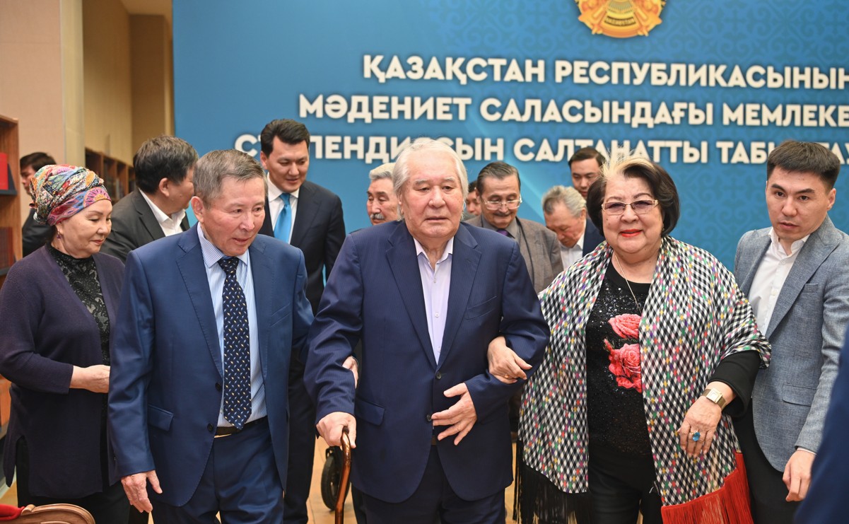 ماقاتاەۆ اق جول تىلەگەن اقىن