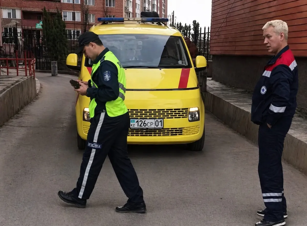 استانادا كوپقاباتتى ءۇيدىڭ تەرەزەسىنەن قۇلاعان بالا قازا تاپتى