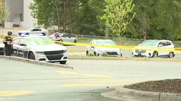 اقش-تا مەكتەپ ماڭىندا اتىس بولدى: ەكى ادام قازا تاپتى