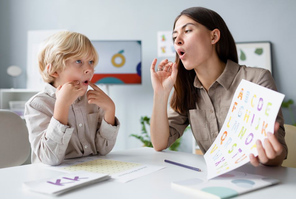 مۇعالىمدەرگە ەرەكشە بالالارمەن جۇمىس ىستەۋدى ۇيرەتەتىن ارنايى كۋرستار ەنگىزىلمەك