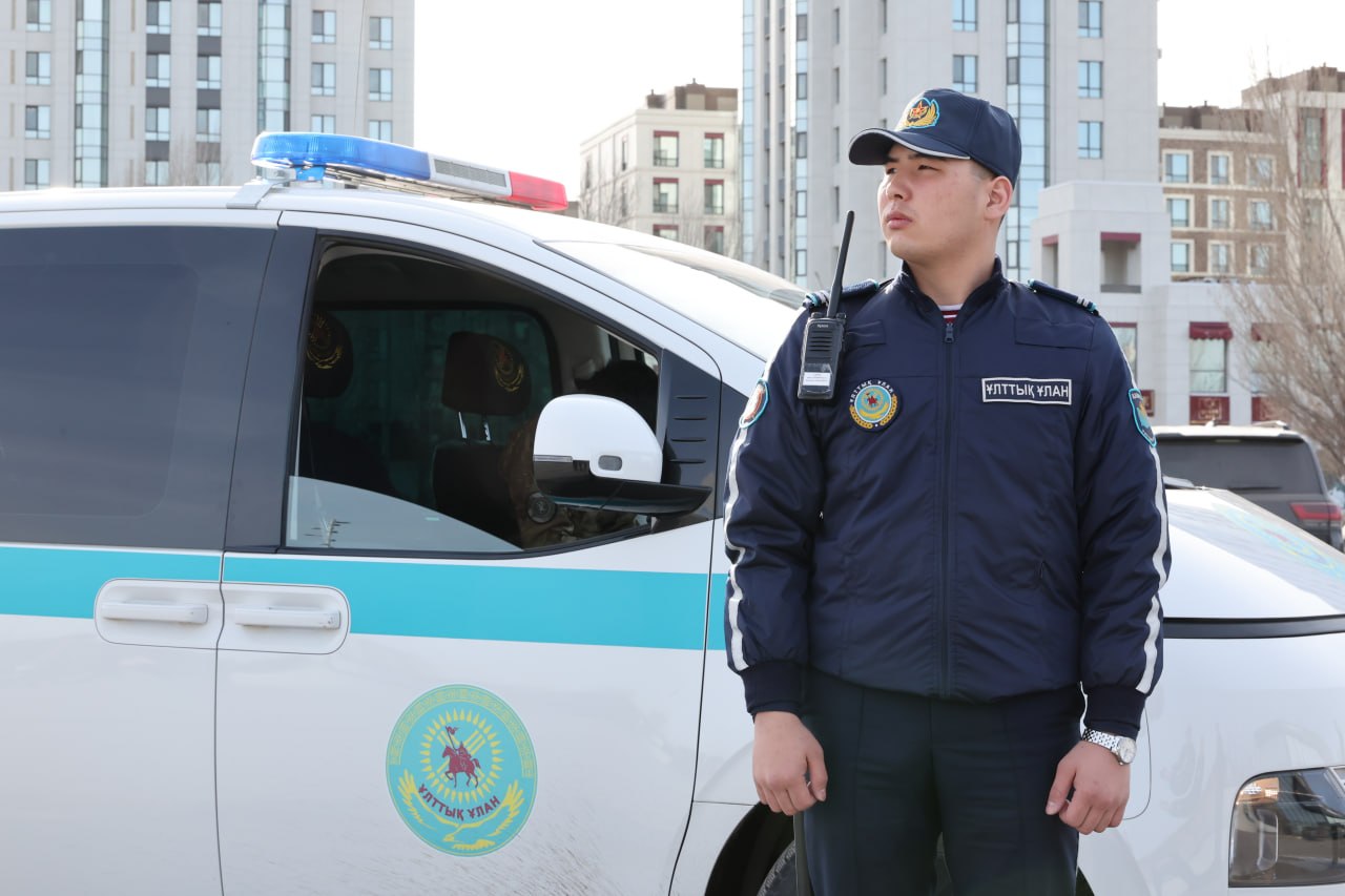 ۇلاندىق ۇزدىك ساربازدار العاش رەت كىشى سەرجانت شەنىن الدى