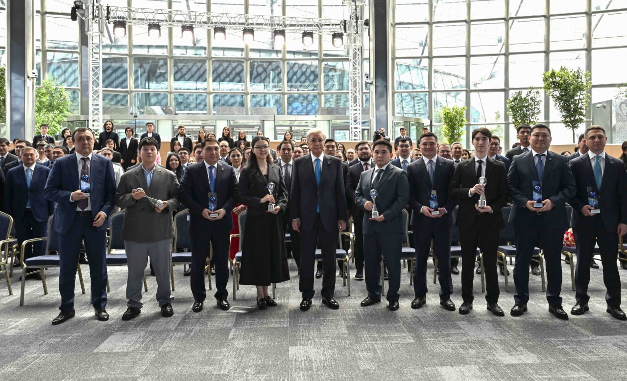 توقاەۆ Alem.ai battle جانە AI Governance Cup بايقاۋلارىنىڭ جەڭىمپازدارىن ماراپاتتادى