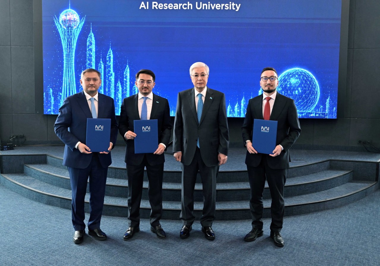 پرەزيدەنتكە AI Research University تۇجىرىمداماسى تانىستىرىلدى