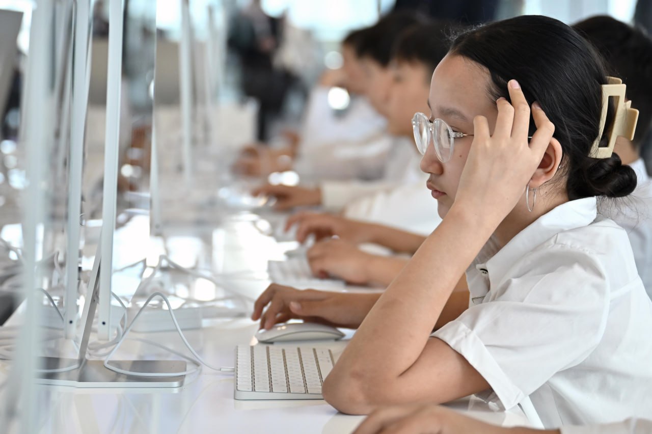 14 وڭىردە Tomorrow School مەكتەپتەرىنىڭ جەلىسى اشىلدى