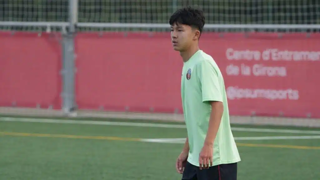 «بارسەلونامەن» كەلىسىمشارتقا وتىرعان قازاق بالاسى ۇلتتىق قۇراماعا شاقىرتۋ الدى