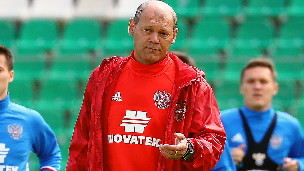 «توبىل» كلۋبىنىڭ باس باپكەرى اۋىستى