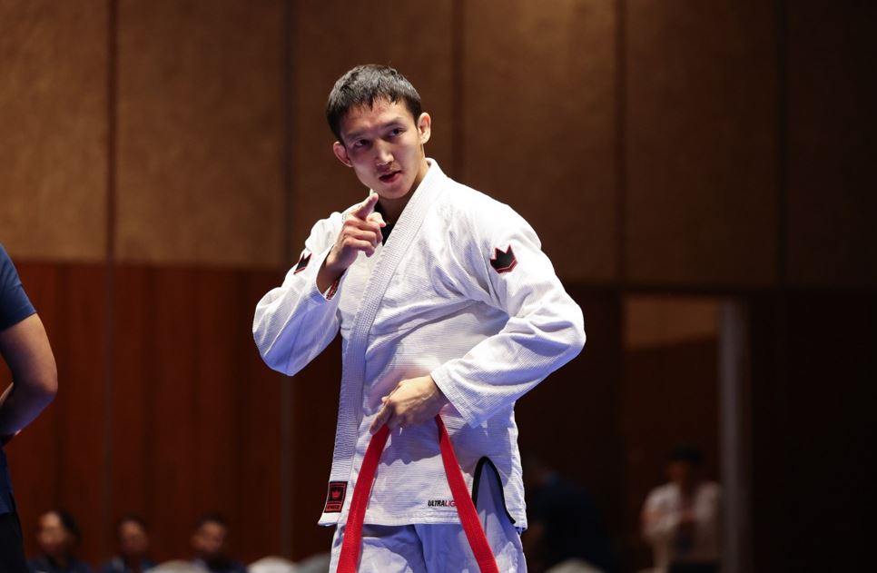 نۇرجان باتىربەكوۆ قازاقستان قورجىنىنا العاشقى التىن مەدالدى سالدى