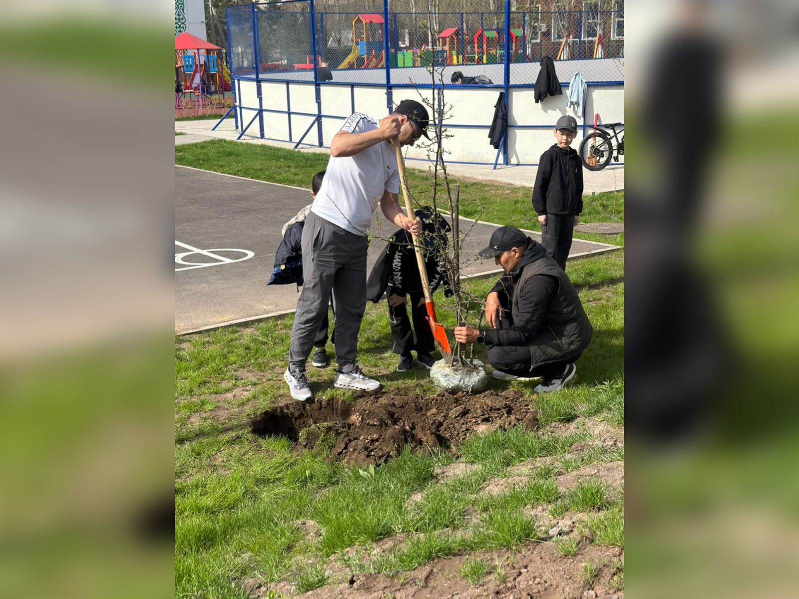 «تازا قازاقستان»: استانادا مەكتەپ وقۋشىلارى سەنبىلىككە قاتىستى