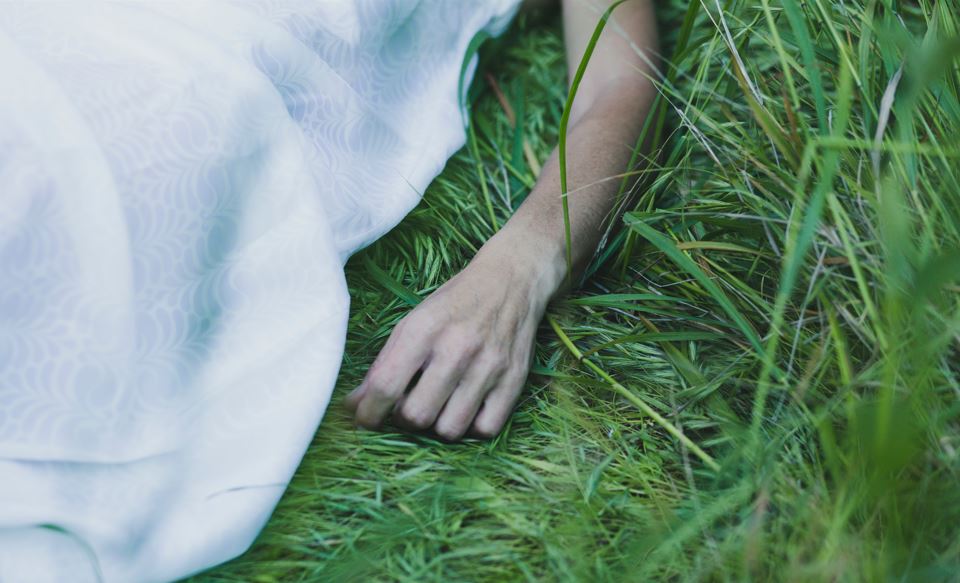 جانتۇرشىگەرلىك وقيعا: جىتىقارادا ءجاسوسپىرىم اناسىن قۇتقارامىن دەپ قازا تاپتى