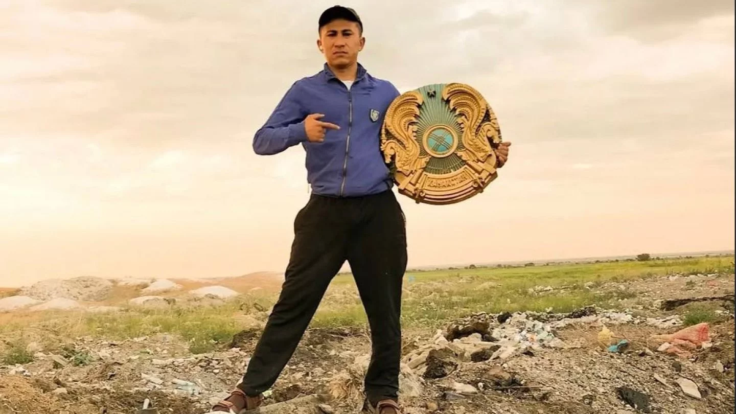 ەلتاڭبانى قوقىستان الىپ شىققان بلوگەر ايىپپۇل ارقالادى