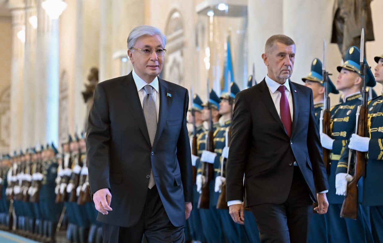 پرەزيدەنت اقوردادا چەح رەسپۋبليكاسىنىڭ پرەمەر-ءمينيسترىن قارسى الدى