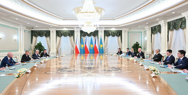 قاسىم-جومارت توقاەۆ پەن اندرەي بابيش كەڭەيتىلگەن قۇرامدا كەلىسسوز جۇرگىزدى