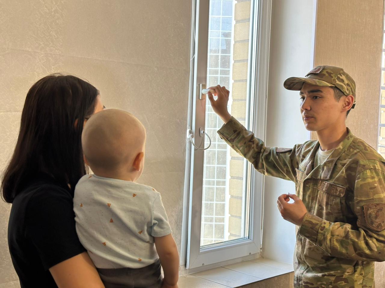 بىلتىر استانادا 14 بالا تەرەزەدەن قۇلاپ, كوز جۇمعان