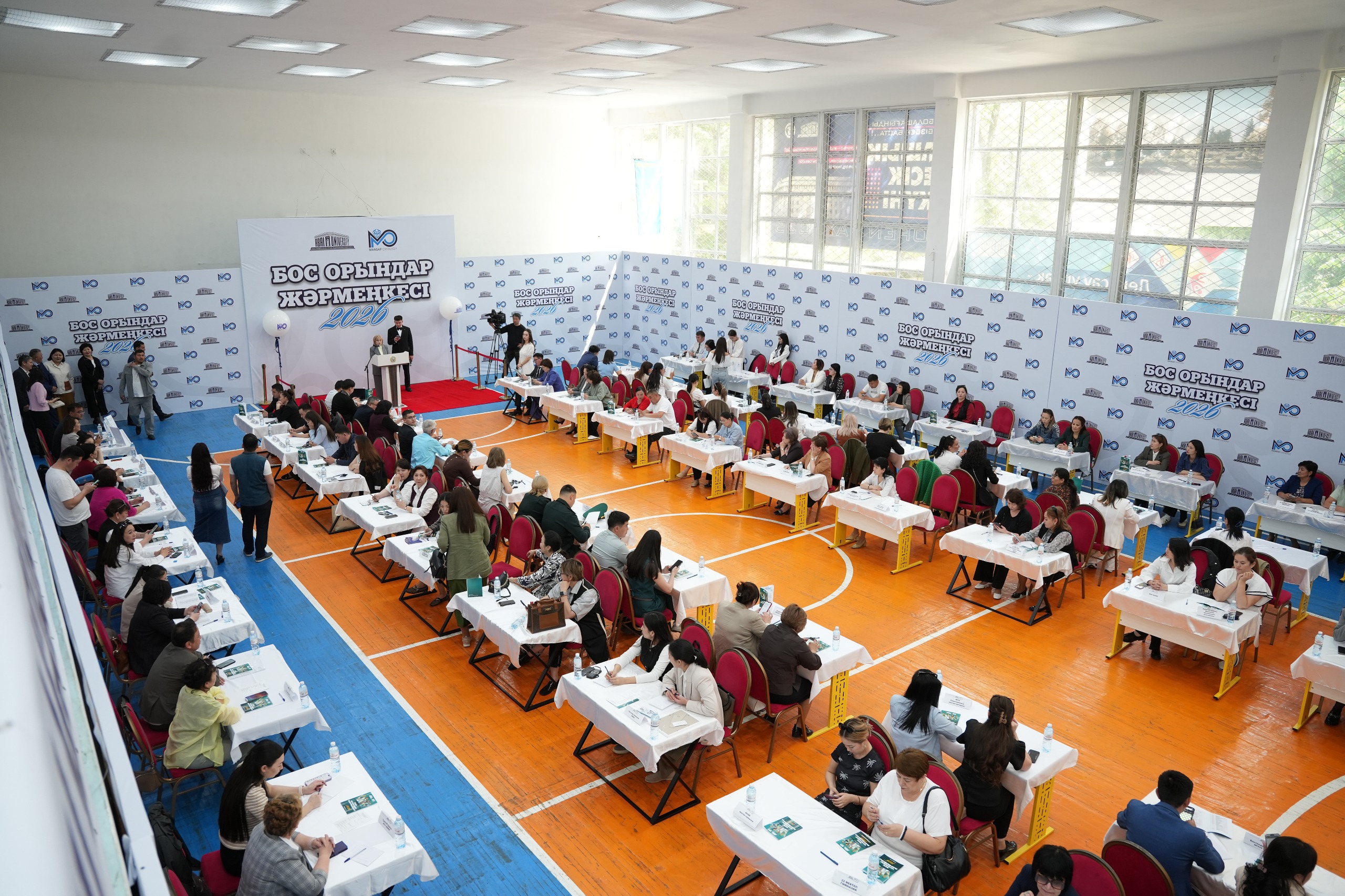 اباي ۋنيۆەرسيتەتىندە بوس جۇمىس ورىندارى جارمەڭكەسى ءوتتى