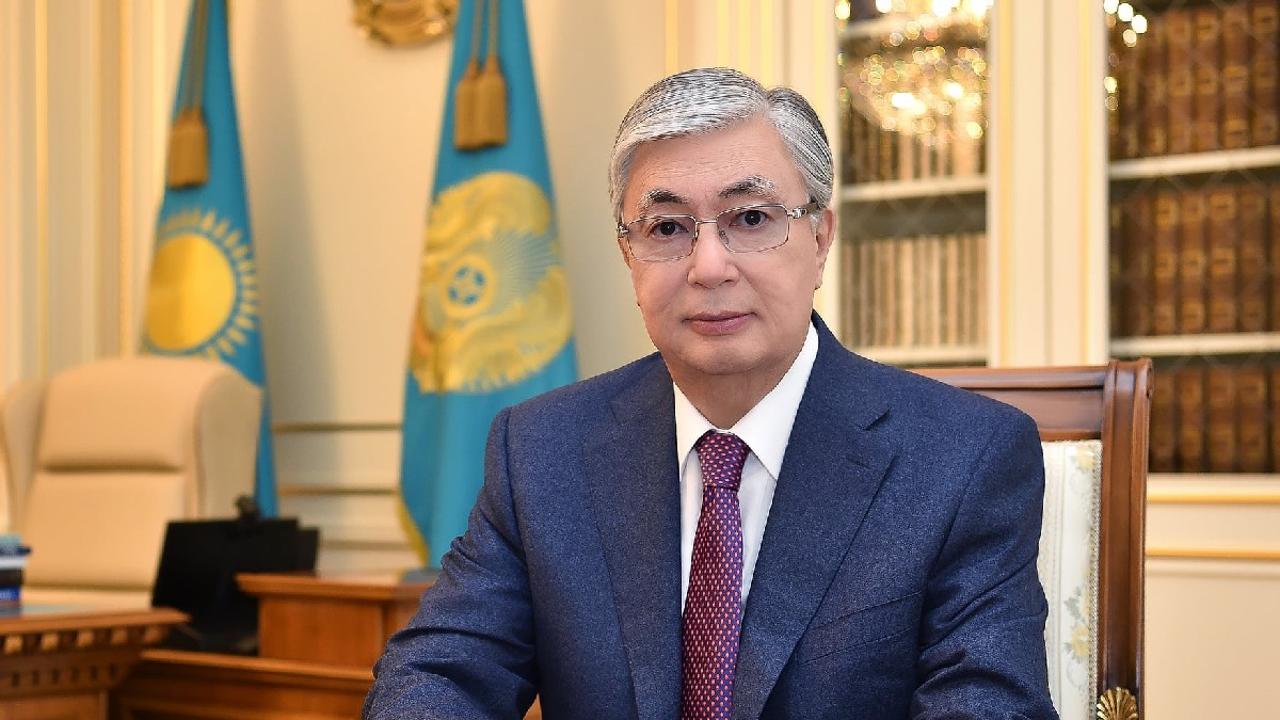 پرەزيدەنت قازاقستان حالقىن بىرلىك كۇنىمەن قۇتتىقتادى