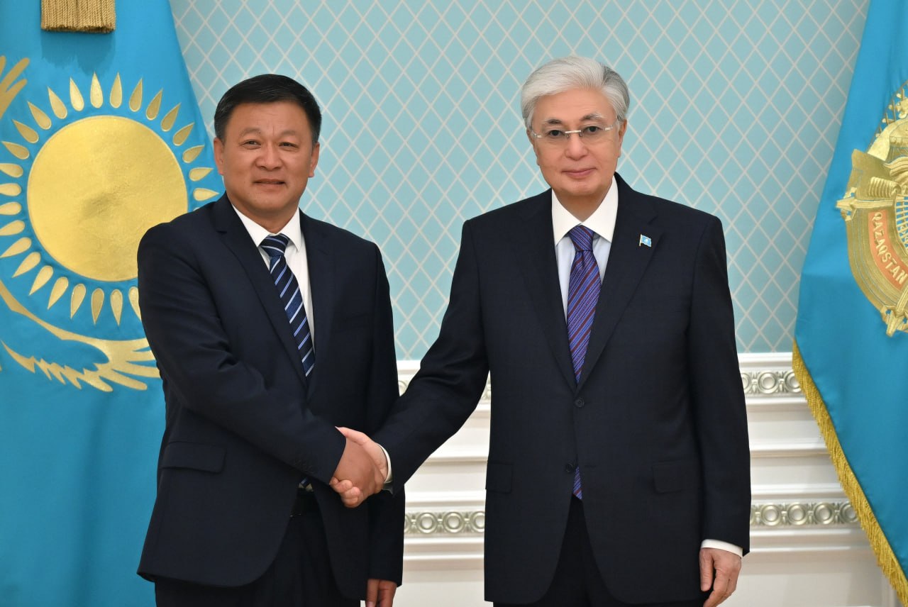 پرەزيدەنت Xinjiang Lihua كومپانياسىنىڭ باسشىسىن قابىلدادى