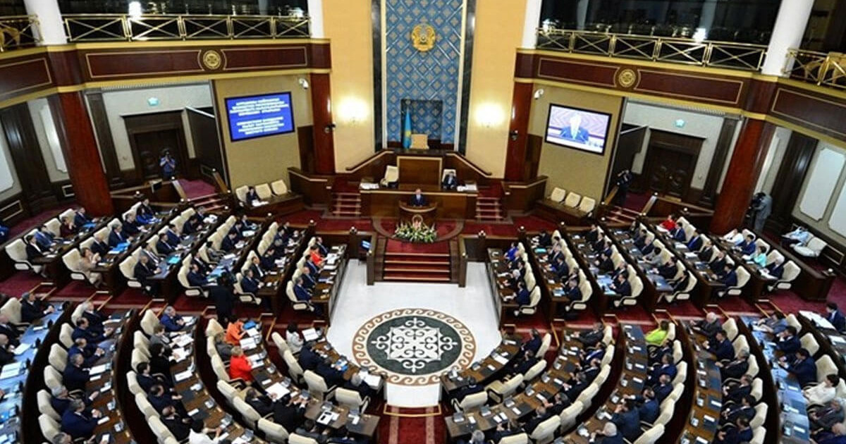 8 مامىردا پارلامەنت پالاتالارىنىڭ بىرلەسكەن وتىرىسى وتەدى
