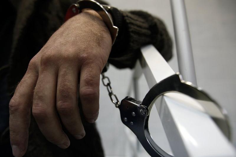 اقتوبەدە شەتەلدىك ستۋدەنتتەردەن اقشا بوپسالاعان ەر ادام ۇستالدى