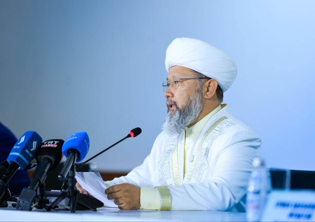 بيىل قۇربان ايت مەرەكەسى ەرەكشە فورماتتا تويلانباق: باس ءمۇفتي ماڭىزدى مالىمدەمە جاسادى