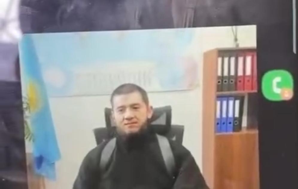 تالعاردا الاياقتار دجەكي چاننىڭ بەينەسىن پايدالانىپ زەينەتكەردى الداۋعا تىرىسقان