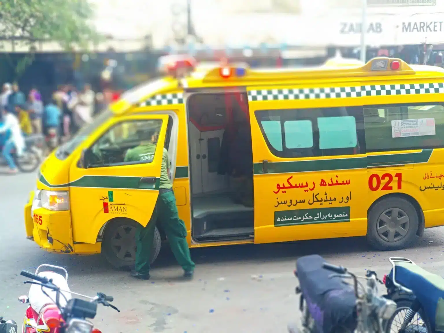 پاكىستاندا پويىزدا جارىلىس بولىپ, 24 ادام قازا تاپتى