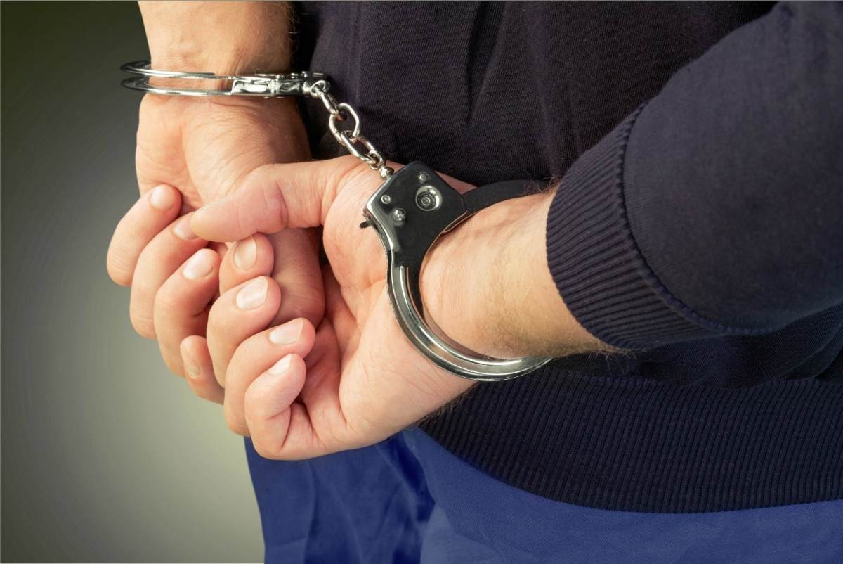 سانكت-پەتەربۋرگتە ەر ادام كوشەدە ساكسوفون ويناپ تۇرعان 11 جاستاعى بالاعا وق اتقان
