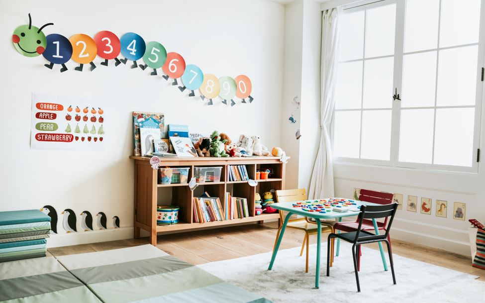 اقمولاداعى بالاباقشادا بولعان جانجال: تاربيەشى جۇمىستان شىعارىلدى