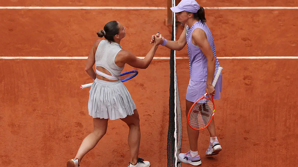 «رولان گارروستاعى» سەنساتسيا: كوستيۋك شۆەنتەكتى جارىس جولىنان شىعاردى