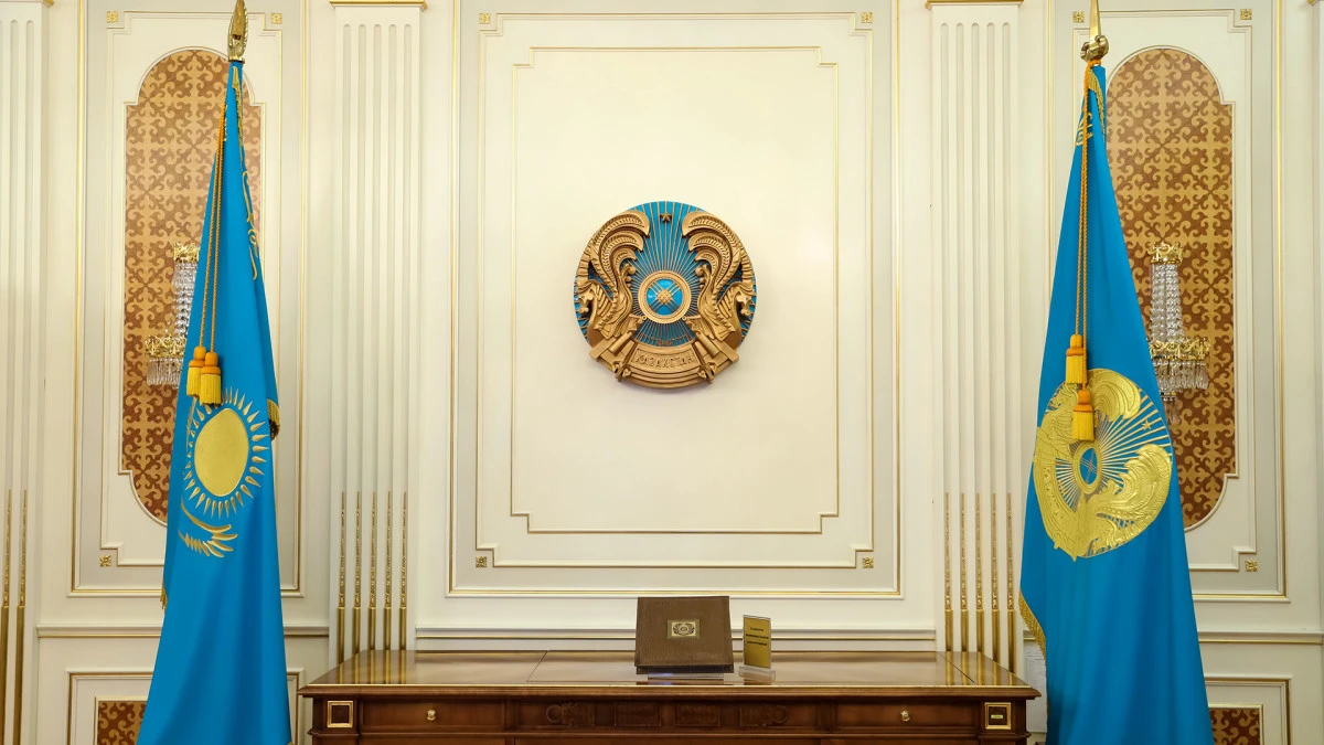 ەلدىگىمىزدىڭ تۇعىرلى تاڭباسى