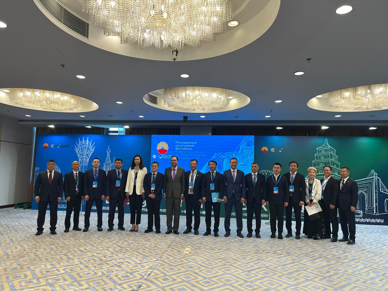 استانادا قىتاي مەن ورتالىق ازيا جاستارىن بىرىكتىرگەن E-LIGHT 2026 فەستيۆالى ءوتتى
