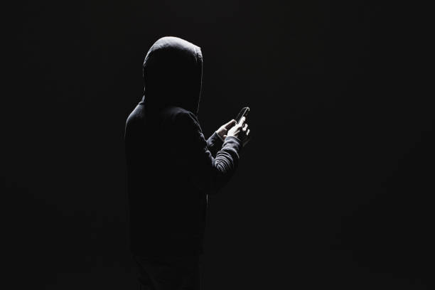 اقمولا وبلىسىندا ايەلدى اڭدىپ ءجۇرىپ ولتىرگەن كۇدىكتى ۇستالدى