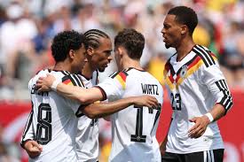 گەرمانيا كيۋراساو قۇراماسىن 7-1 ەسەبىمەن ويسىراتا ۇتتى
